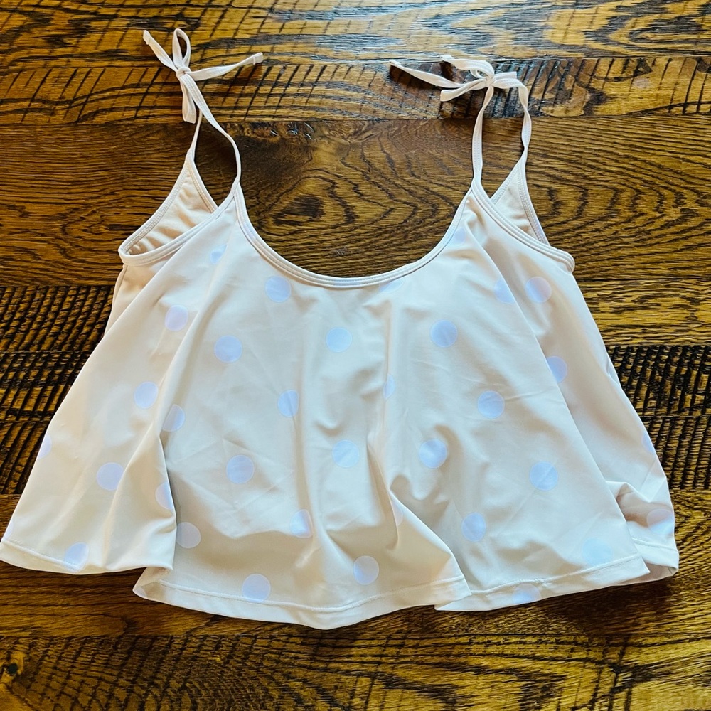 NWOT Kortni Jeane top